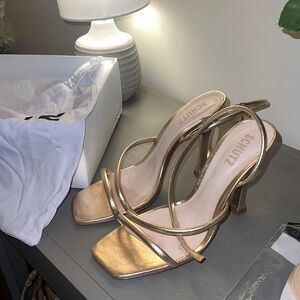 Brand new Heels
